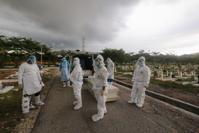 Malaysia sets new record with 393 Covid-19 deaths today
