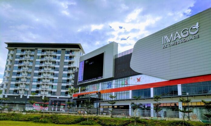 Imago mall reopens after three-day closing