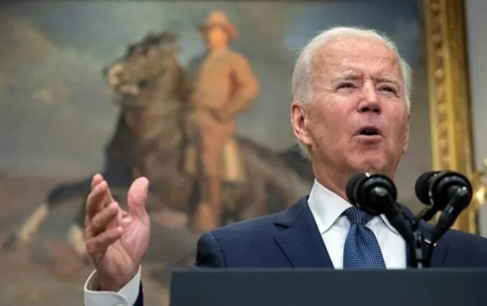 Biden hopeful for ending Afghan airlift on time, orders airlines’ help