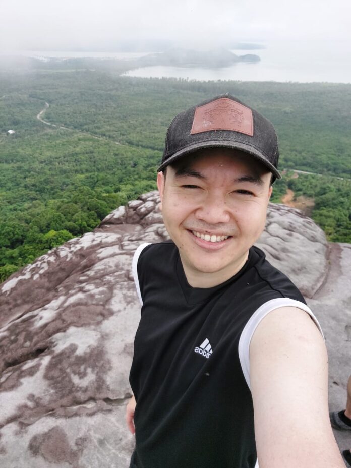 Ex-journalist’s otherworldly encounters