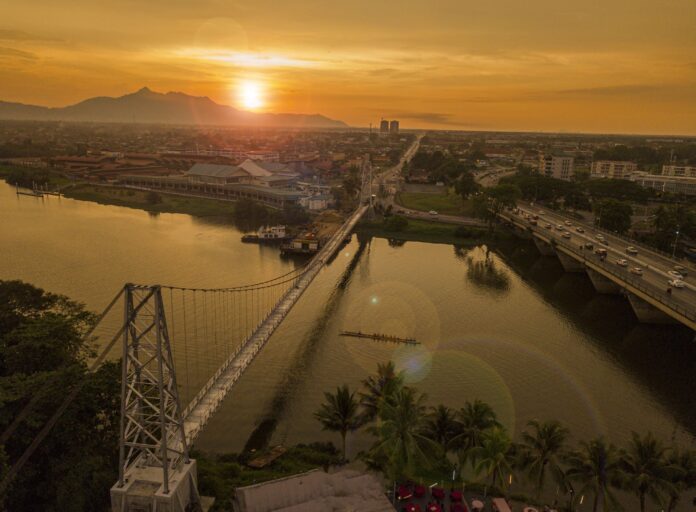 Abdul Karim confident Satok Suspension Bridge has potential to be must-visit place in Kuching