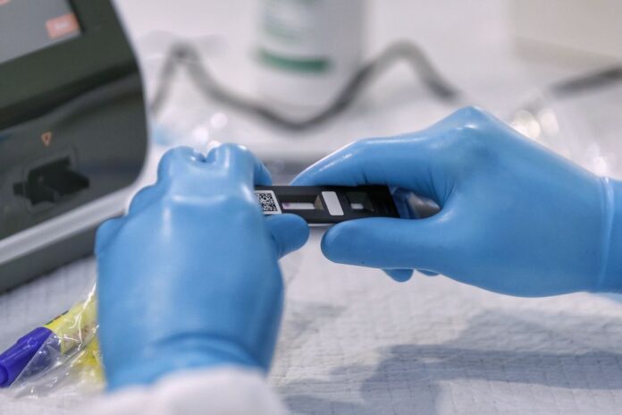 Unimas finds 50.7pc of Covid-19 cases sequenced were Delta variant