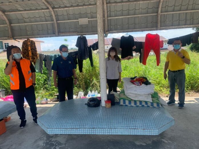 Couple ‘living’ at bus stop not homeless, own govt-built house – Lee