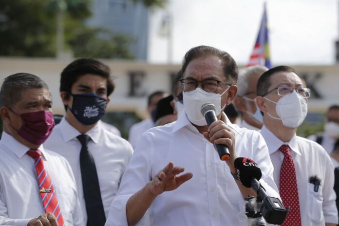 Warisan will back Anwar only if he gets past the ‘magic number’, says youth chief