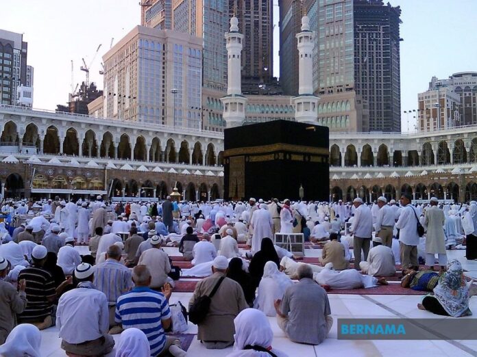 Tourism Ministry denies setting new floor price for umrah packages