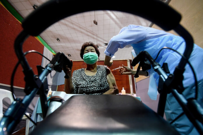 Sabah’s vaccination drive hits speed bump on slow supply, say sources