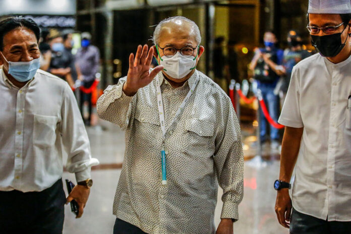 Umno supreme council meeting ends without word of PM candidate
