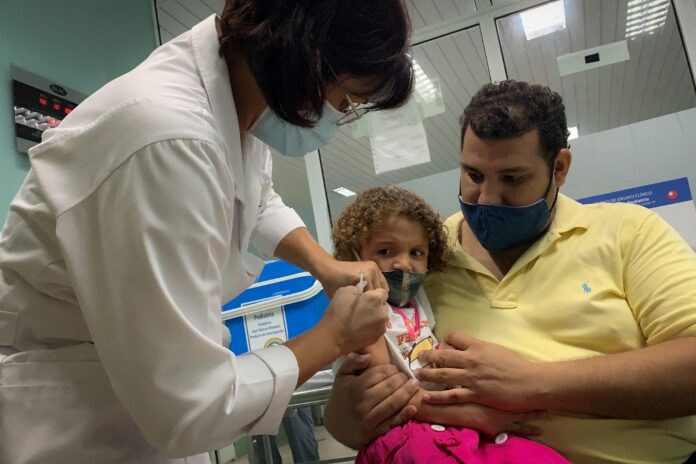 Cuba starts vaccinating children in order to re-open schools amid Covid surge