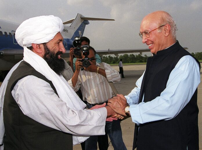 Taliban appoint UN-sanctioned veteran leader of new govt