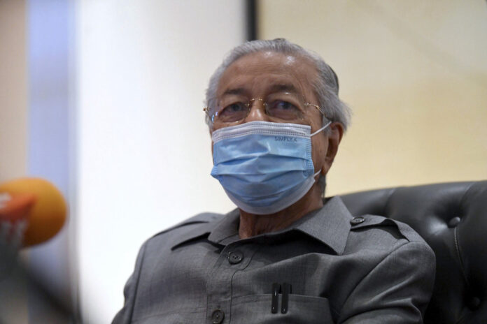 Dr Mahathir: Don’t count forming political coalition post-elections as ‘party-hopping’