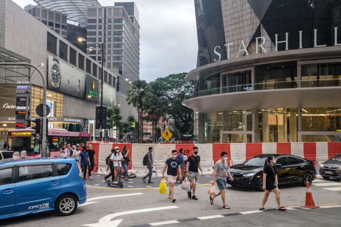 Fitch Solutions sees Malaysians turning discount hunters as high unemployment, stagnant economy bite