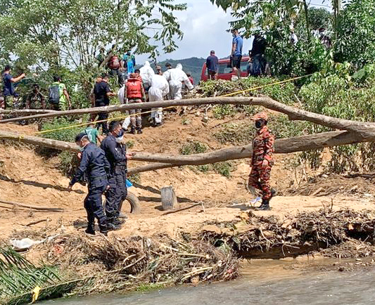 Body of driver whose car was swept away by current while crossing Kionsom river found