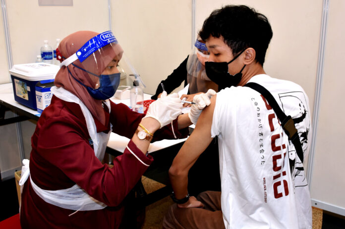 PM: 100 pct staff in offices if all fully vaccinated against Covid-19