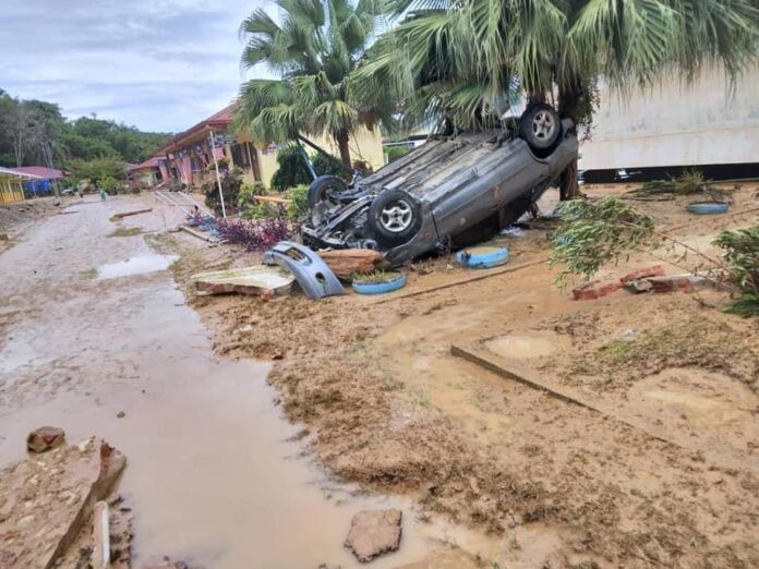 Floods leave trail of destruction