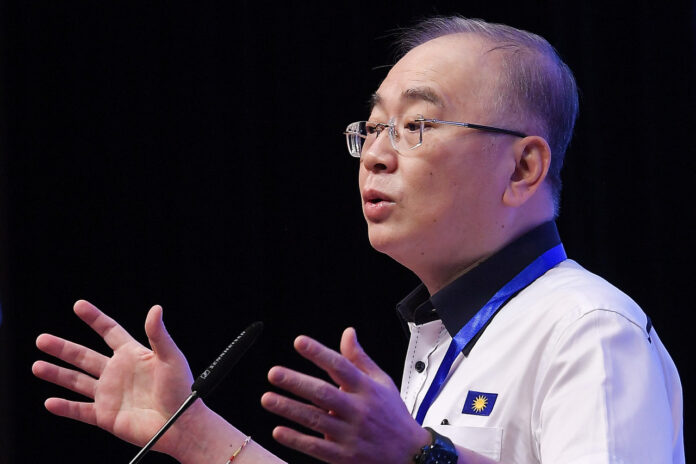 Withdrawing, limiting licence based on age should be last resort, says transport minister