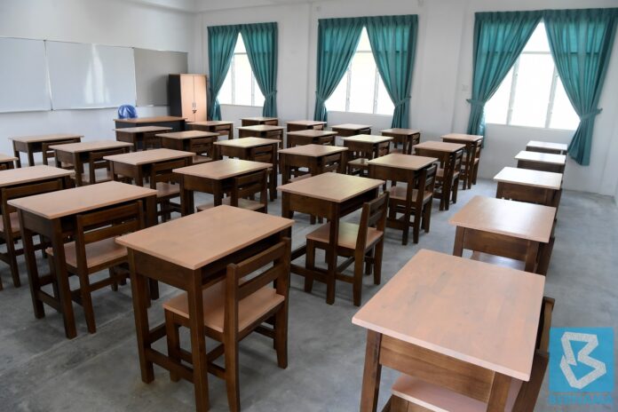 Chai: Enough vacancies in Chinese primary schools for returning teachers