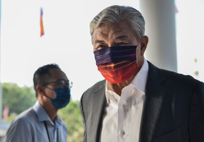 Zahid: Don’t blame BN for the downfall of Pakatan, Perikatan administrations