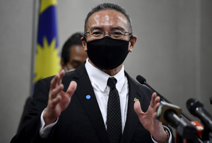 MyTravelPass: Immigration Dept asked to review categories not required to apply – Hishammuddin