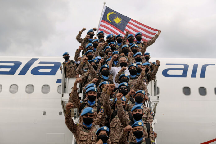 Malbatt 850-9 women make MAF history – Hishammuddin