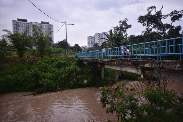 Food factory in Beranang slapped with stop-work order after Sungai Semenyih pollution
