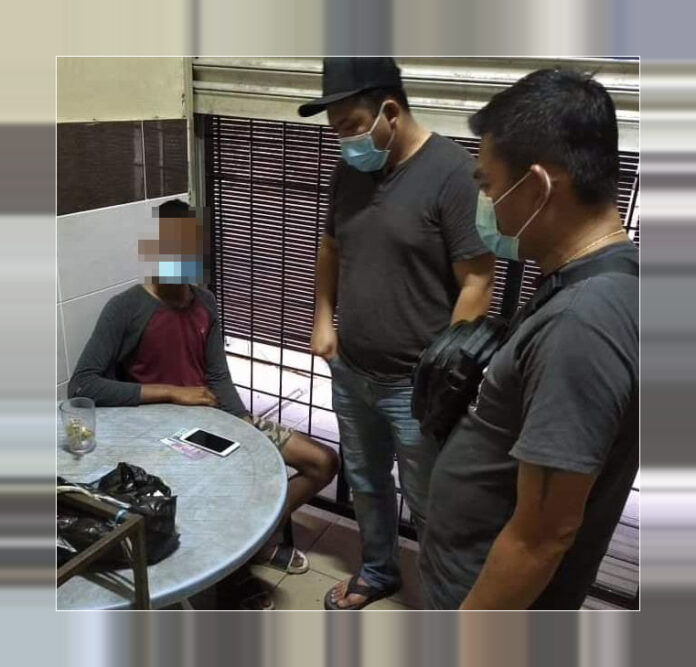 Petra Jaya teen arrested in eatery for selling online gambling top-ups