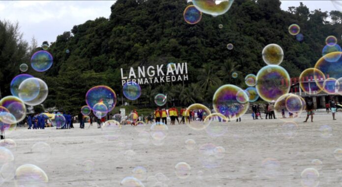 Interstate travel only allowed for Langkawi tourism bubble – Motac