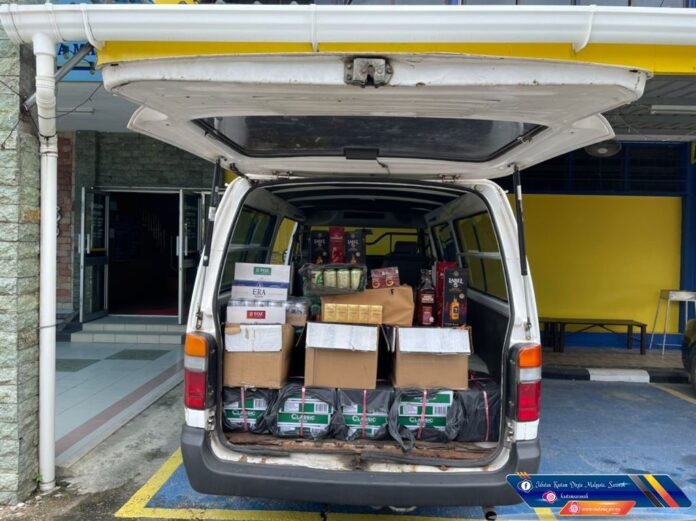 Customs Dept seizes over RM19,000 worth of contraband liquor, ciggies