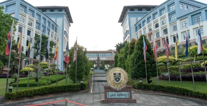 No more walk-in vaccination at UMS from Oct 4