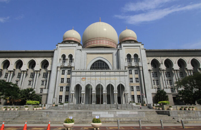 Report: Court of Appeal rebukes Khairy’s legal team for delaying hearing in Anwar’s defamation suit