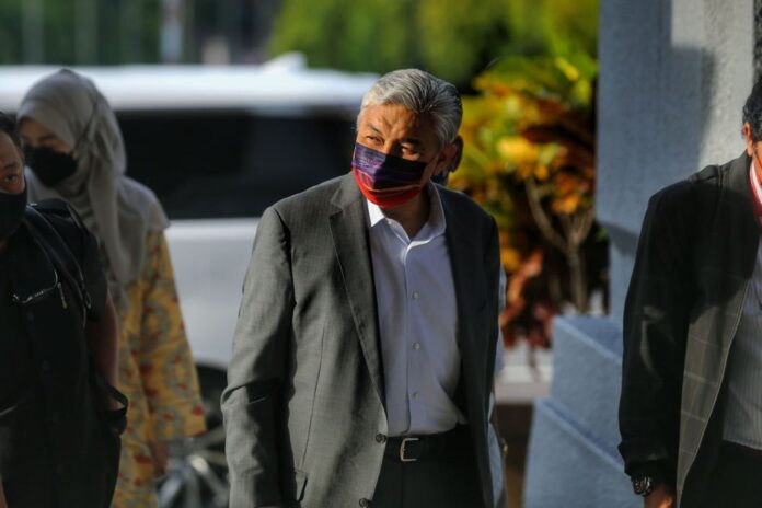 Defence claims businessman who donated millions ‘unreliable’ on whether Zahid promised projects after GE14