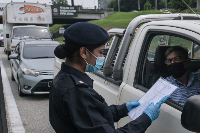 Bukit Aman: Students must have certified letter to travel interstate for education