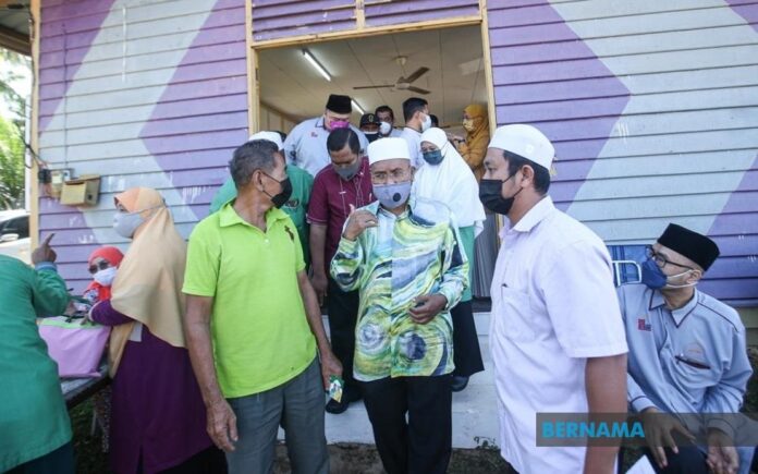 Idris to discuss with MOE, MOH on Kafa teachers refusing Covid-19 vaccination