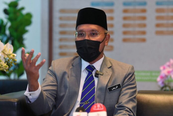 Idris Ahmad says in talks with MoE, MoH over unvaccinated Kafa teachers