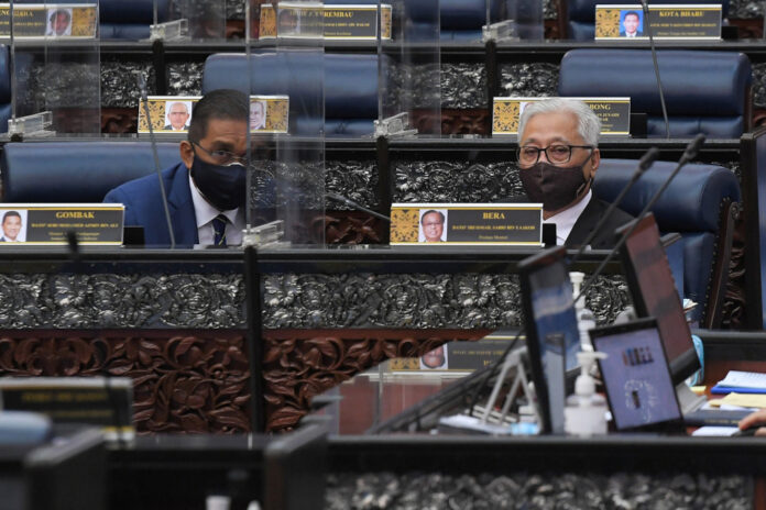 PM: Govt spent over RM1 mln to renovate offices, replace furniture for ministers and deputies between 2020 and 2021