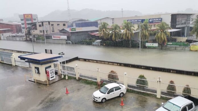 Floods hit 60 areas in four Sabah districts