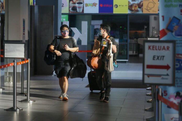 Stats Dept: Domestic tourism numbers fell across all states in 2020