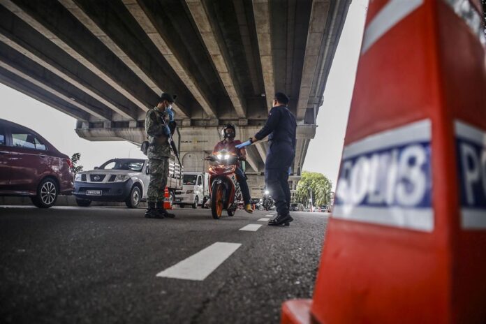 Students must have certified letter to travel interstate for education – police
