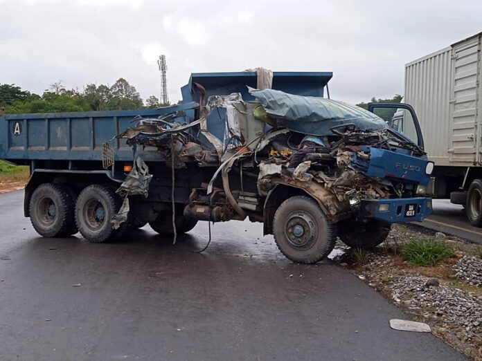 Collision between two lorries leaves one driver dead, another injured