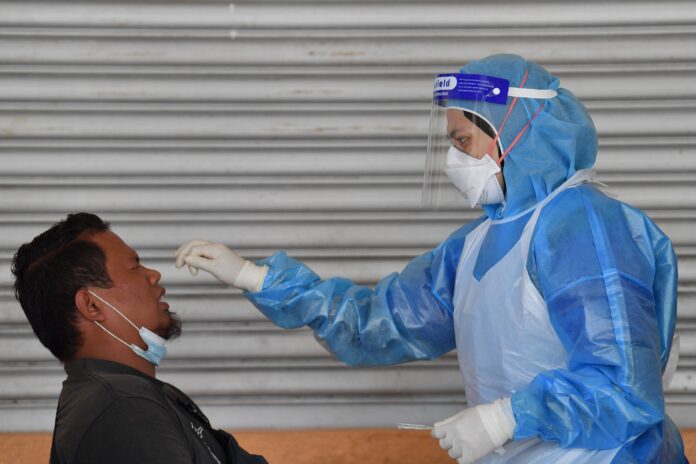 Covid-19 cases rise to over 2,000 in Sabah again