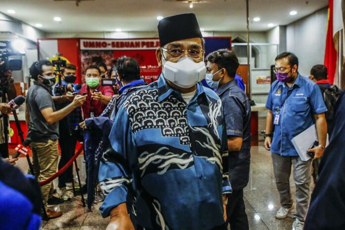 Umno’s Tajuddin heads new govt backbenchers
