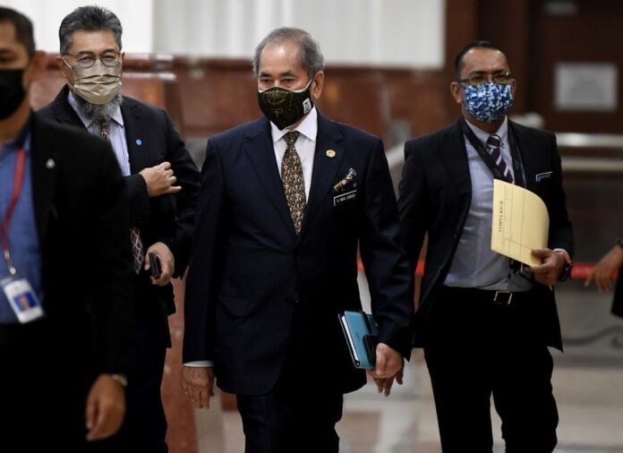 Putrajaya won’t appeal High Court’s decision on Undi18, to proceed with implementation by Dec 31