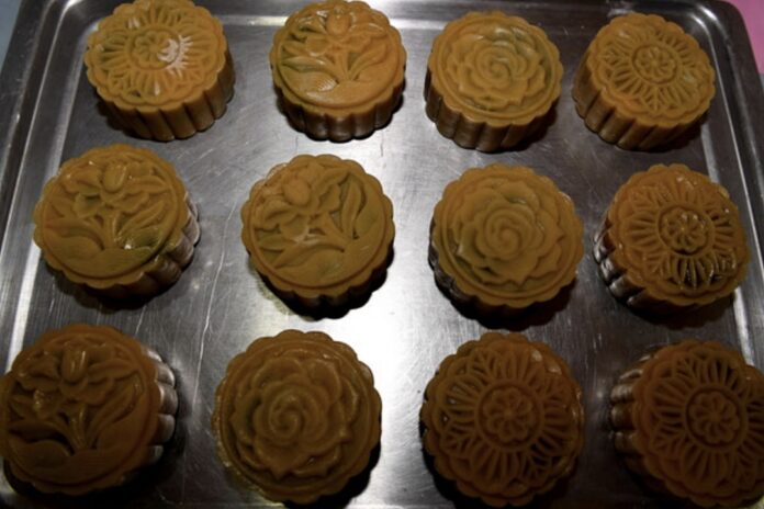 5 gastroenteritis incidents in S’pore after consuming mooncakes from M’sia