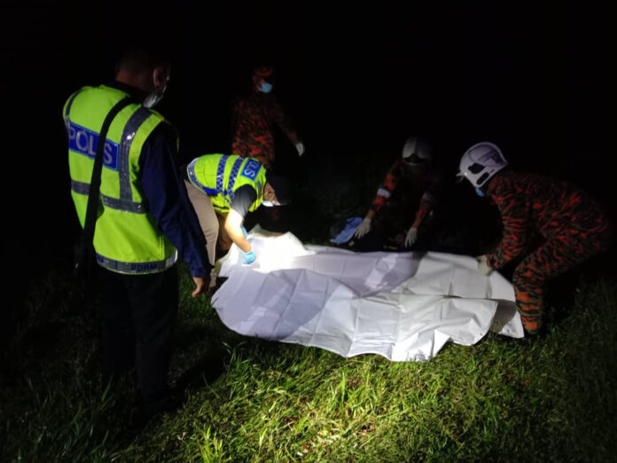 Man killed after being thrown off his motorcycle in accident in Daro