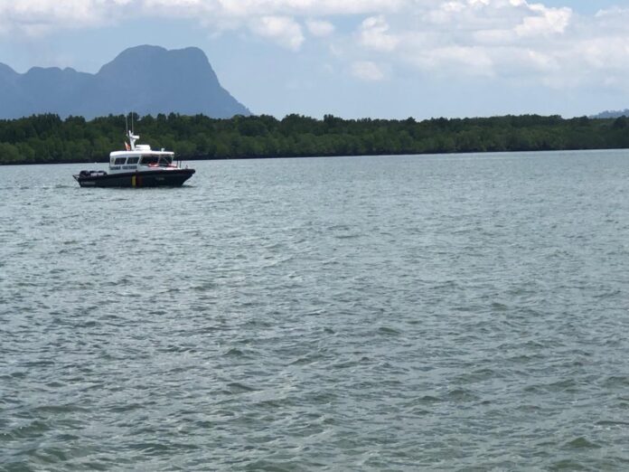 Two Sarawak Coast Guard vessels deployed in search for missing first mate