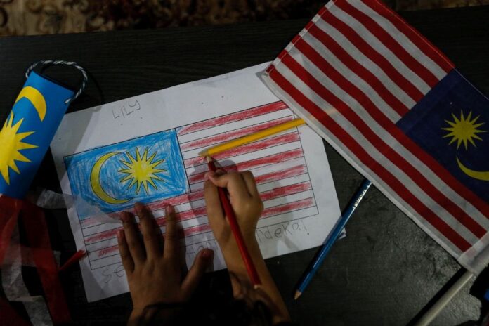 Ismail Sabri: Forget differences, let’s develop Malaysia together as a family