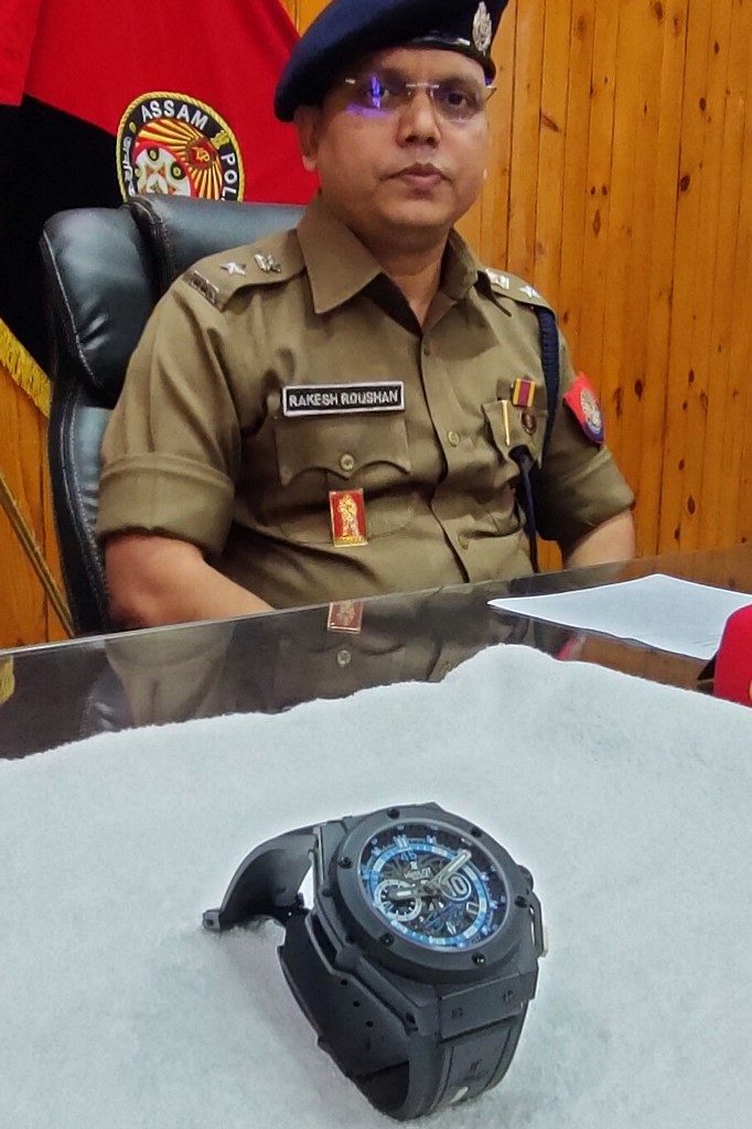 Indian police hold man for stealing Maradona's watch