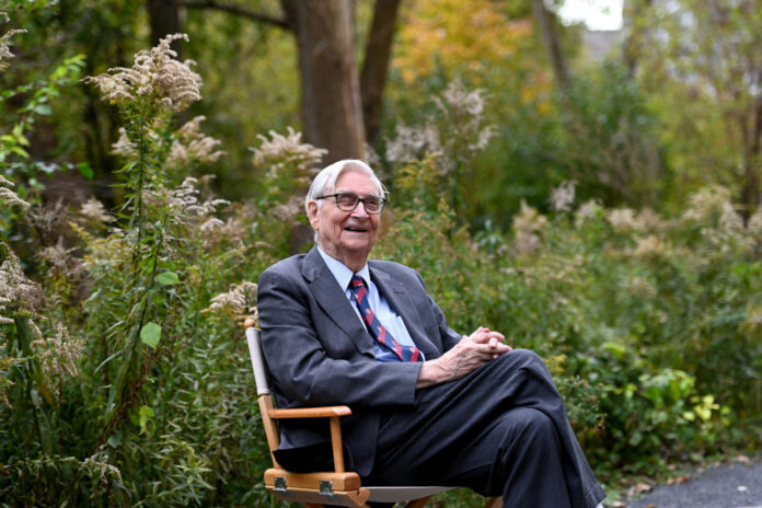 Scientist EO Wilson, dubbed modern-day Darwin, dead at 92