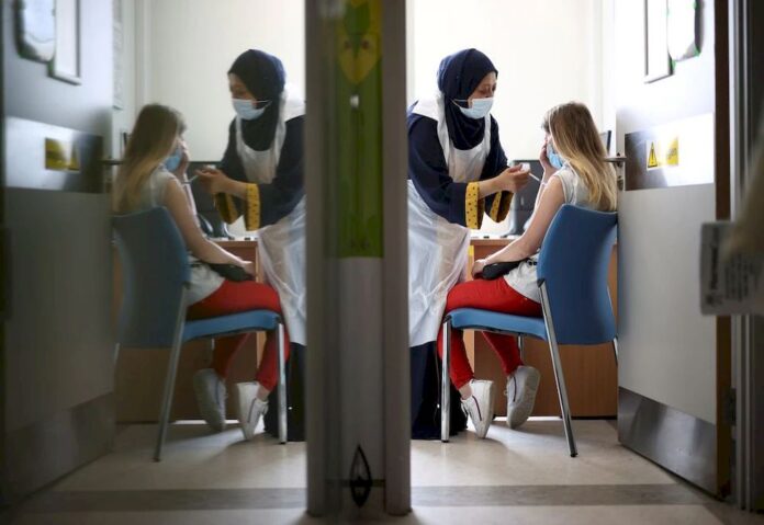 Hospitalisation risk from Omicron around one third of Delta, UK analysis shows