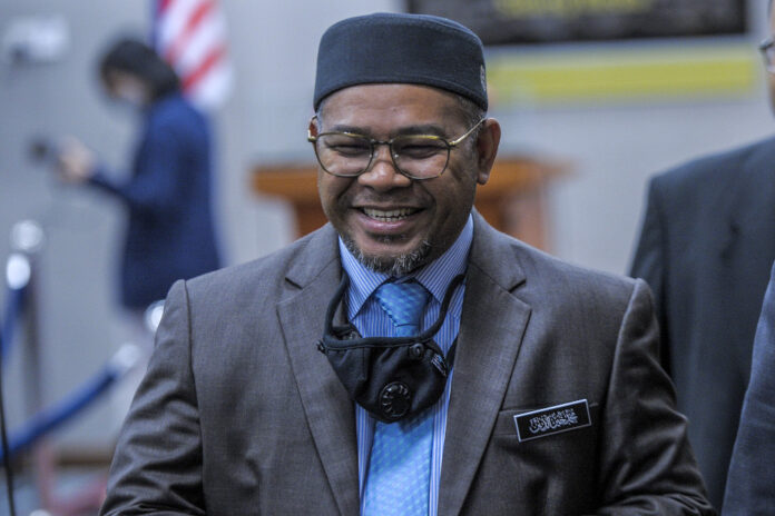 Hadi confirms ex-minister Khairuddin out of PAS central committee, less than two months after appointment