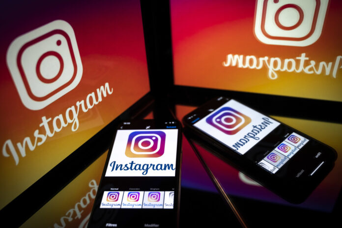 Instagram tests letting creators charge subscriptions